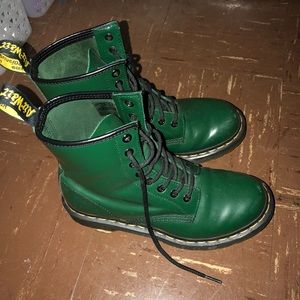 Women’s size 6 doc martens